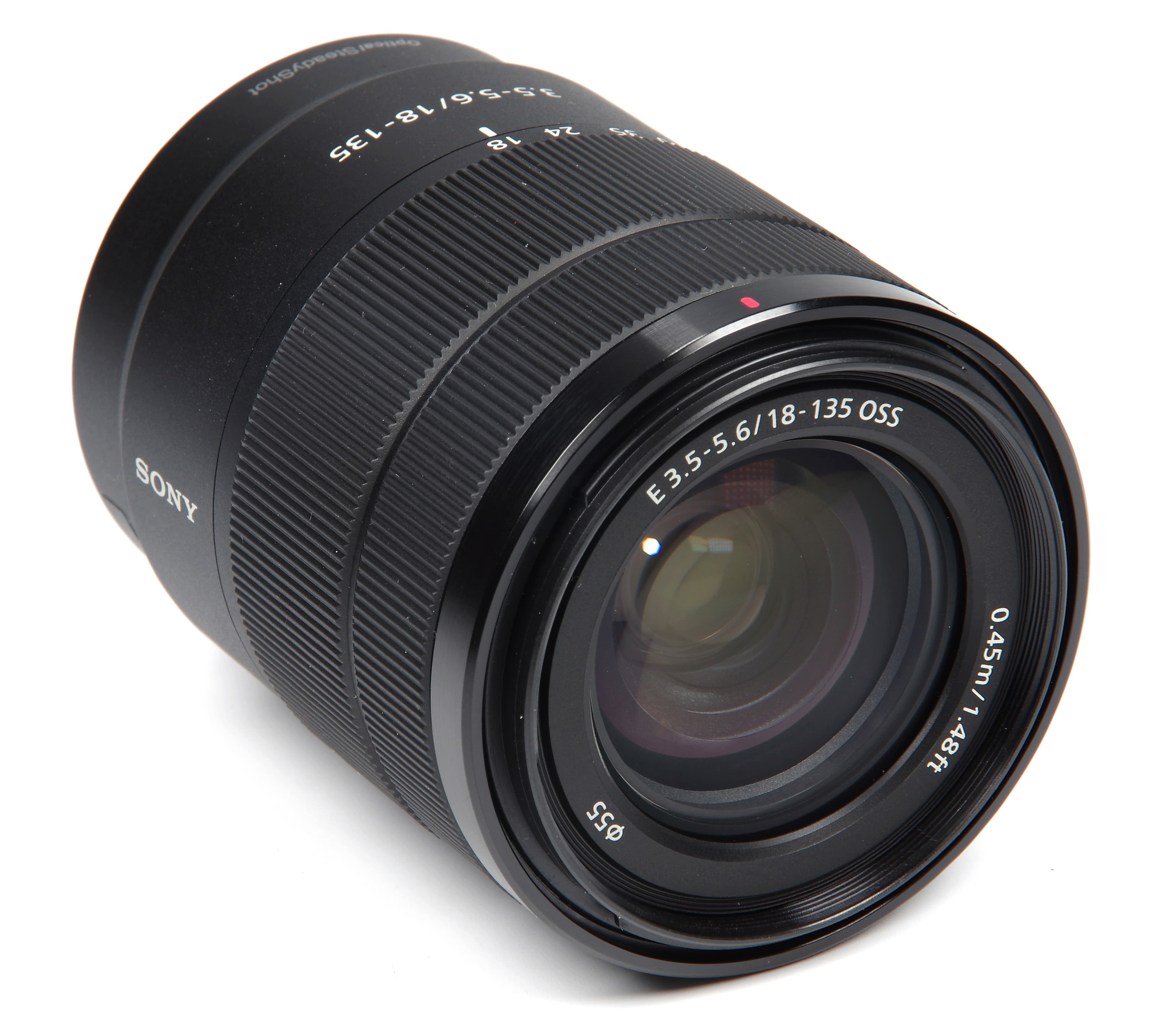 Sony E 18-135mm f/3.5-5.6 OSS